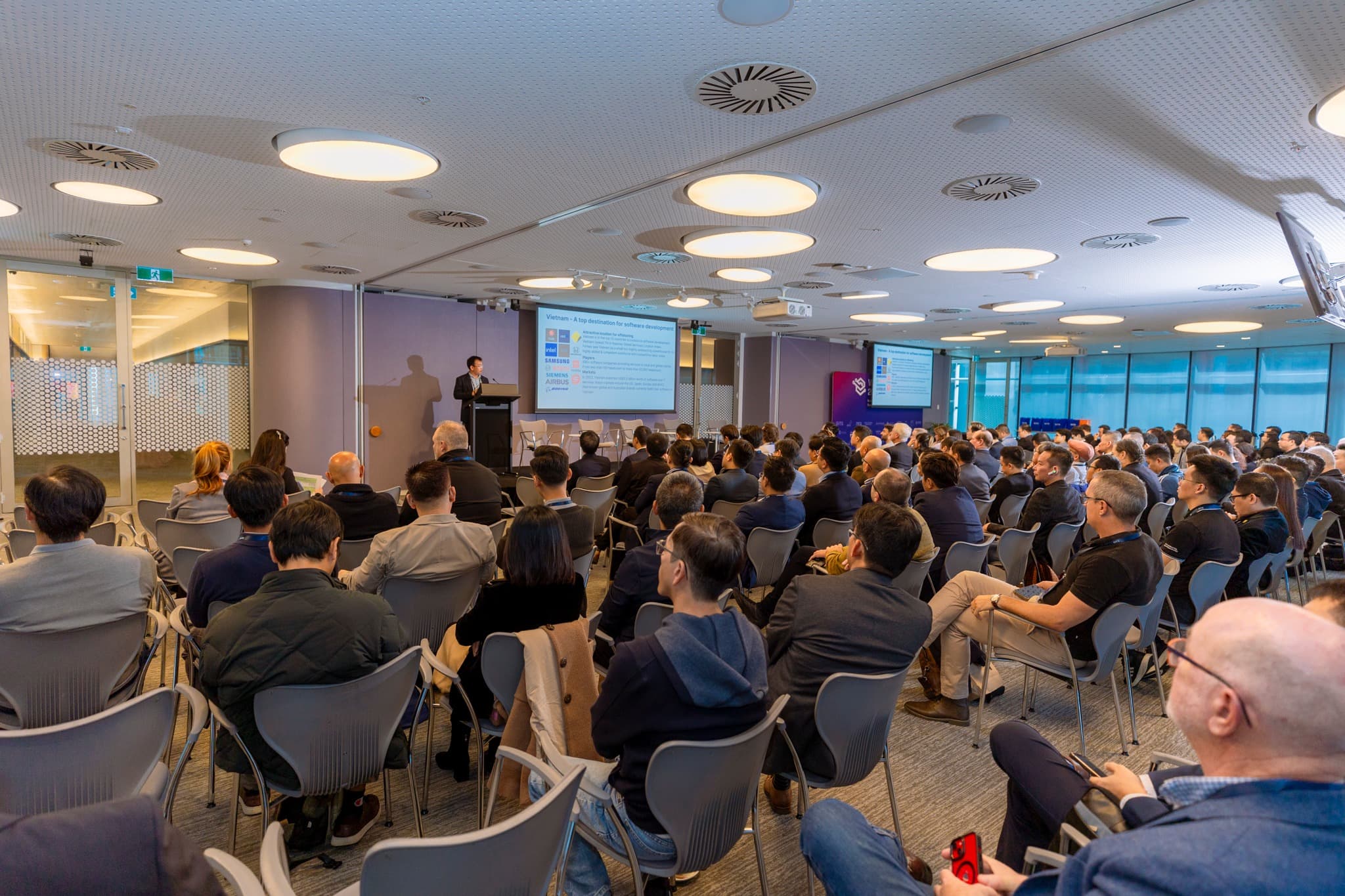 Global travel search engine