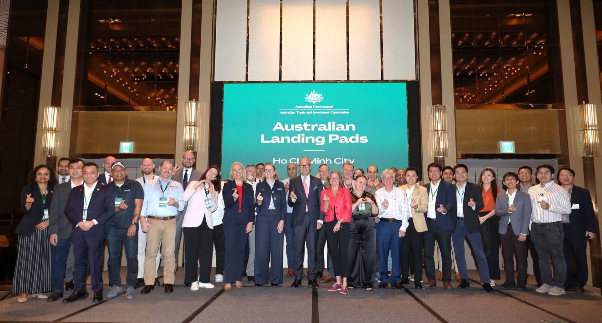 Dẫn đầu phần mềm cho doanh nghiệp vừa và nhỏ