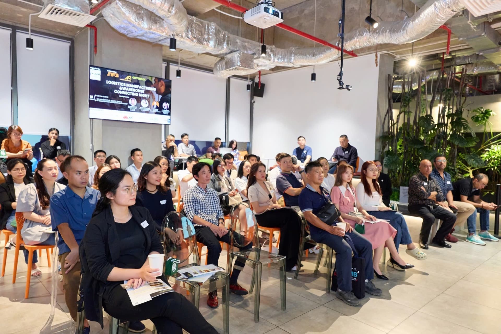 Gradion Logistics Management Conference Audience Vietnam