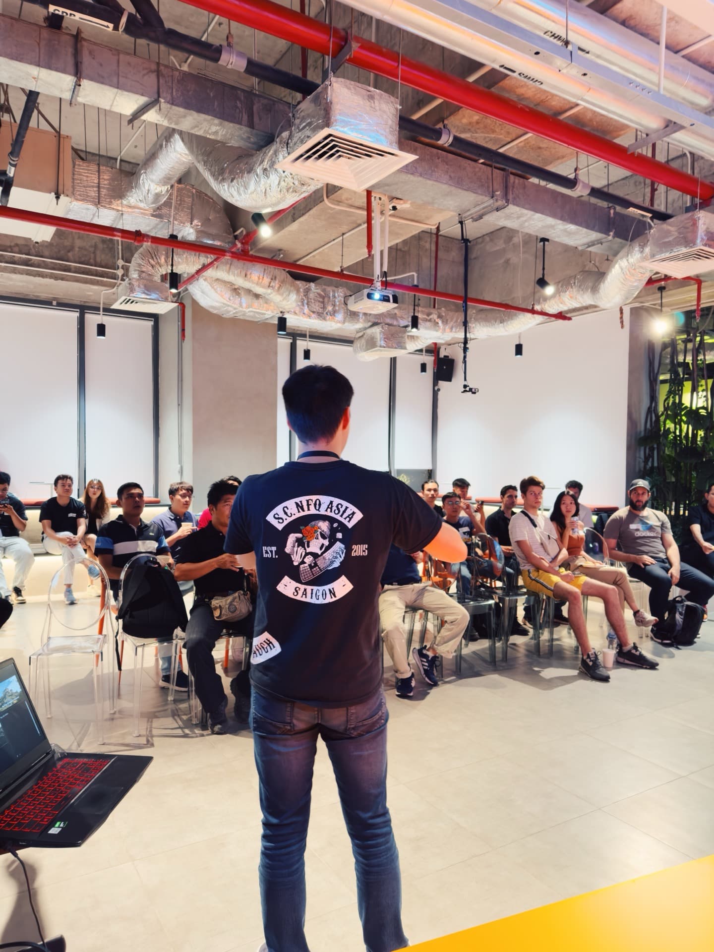 Nfq Saigon Speaker Presenting Audience