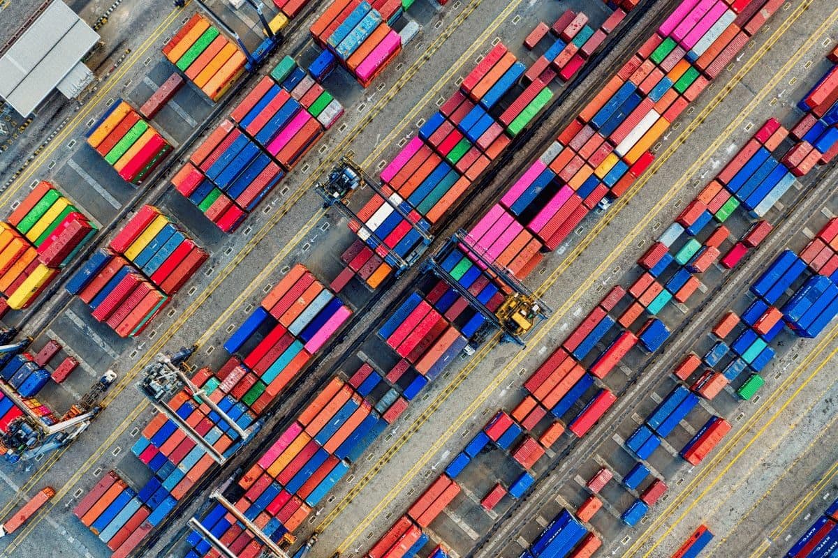 Supply Chain Digitalization: What Manufacturers Need to Connect First